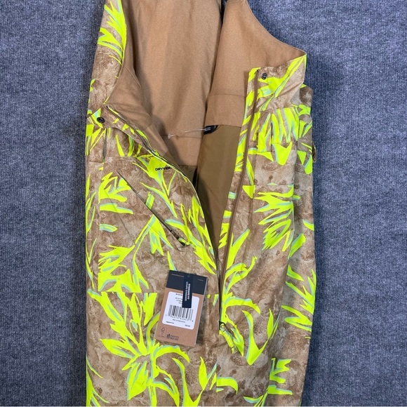 The North Face NWT Women’s 1X Short Neon Freedom Bib Ski Pants Dryvent Overalls - Picture 11 of 16